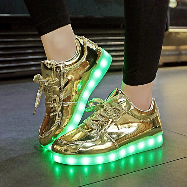 2018 New Size 26-44 Kids Luminous Sneakers for Girls Boys Women Shoes with Light Led Shoes with Flower Glowing Sneakers