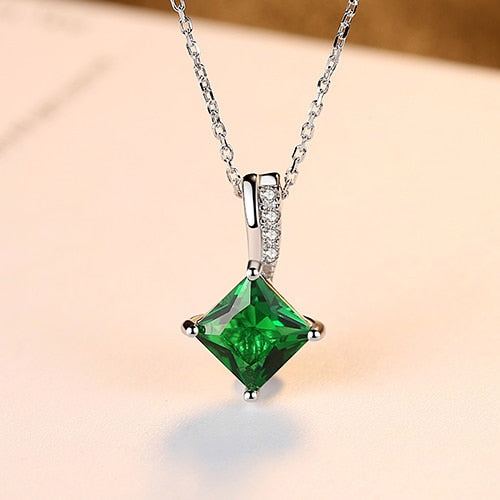 CZCITY Charm Chain Necklace Emerald Green Cubic Zirconia Popular Jewelry 925 Sterling Silver Pendant Necklace for Women Gift