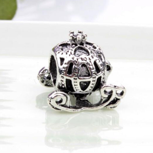 Vintage Punk Small Apple Dog Tree Love Hearts Flowers Beads Charms Fit Pandora Bracelets & Bangles for Women New Fashion DIY