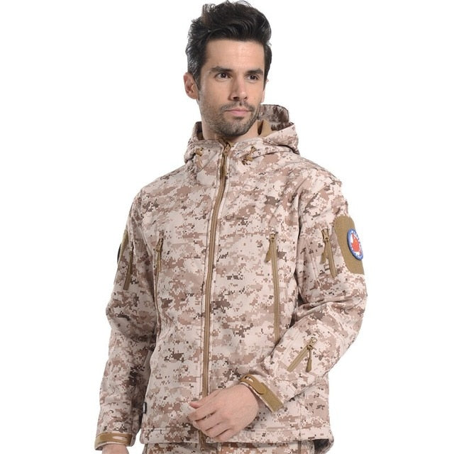 Softshell Jacket Men Fleece Waterproof Windproof Warm Winter Camouflage Windbreaker Hiking Hunting Coat Military Jacket Tactical