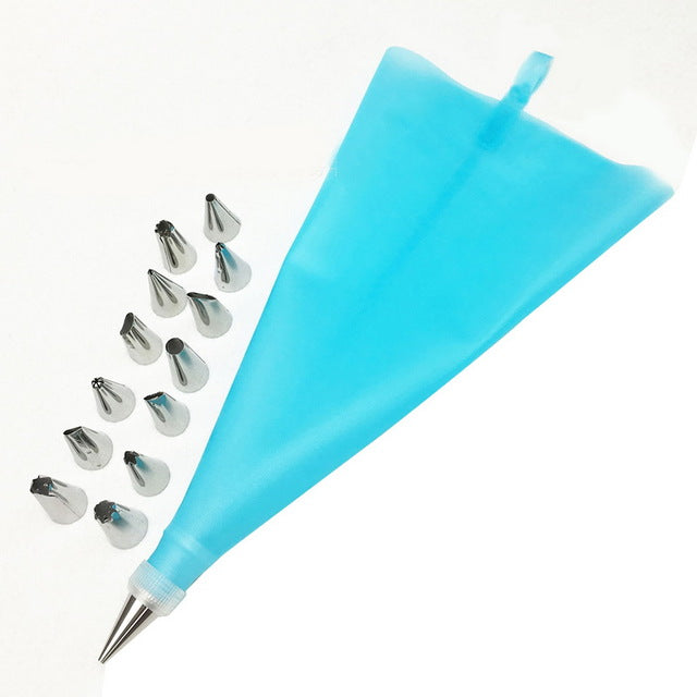 8 PCS/Set Silicone Kitchen Accessories Icing Piping Cream Pastry Bag 6 Stainless Steel Nozzle Set DIY Cake Decorating Tips Set